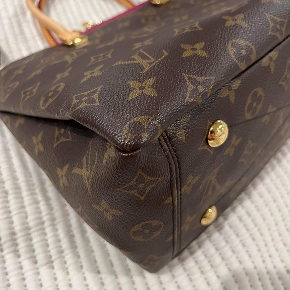 Authentic Louis Vuitton Monogram Pallas MM (Aurore) - Picture 7 of 16